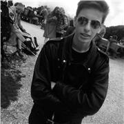 Laureato in economia mi offro per dare ripetiozioni di inglese matematica ed economia